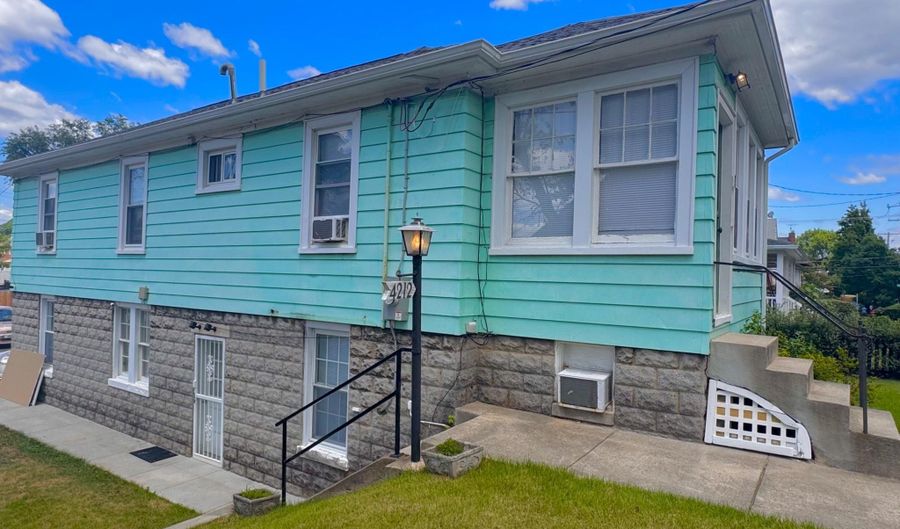 4212 22ND St NE, Washington, DC 20018 - 3 Beds, 1 Bath