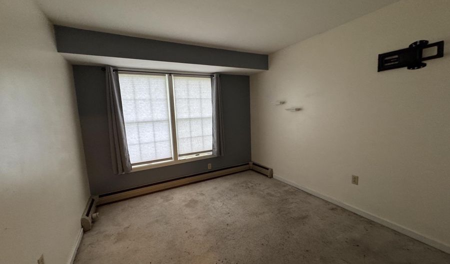 432 South St C10, Bennington, VT 05201 - 2 Beds, 2 Bath