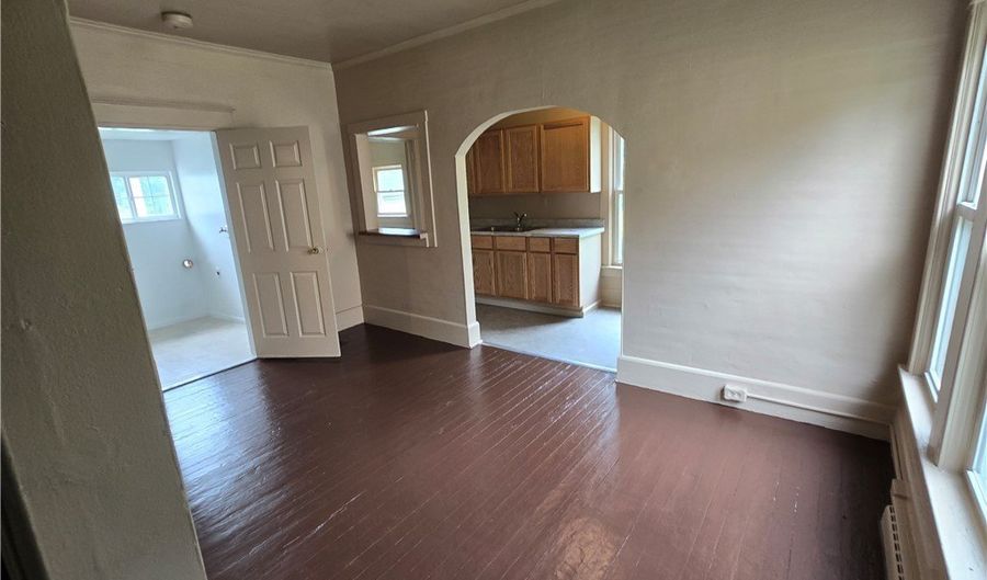 153 Ridgewood Dr, Amsterdam, OH 43903 - 3 Beds, 1 Bath