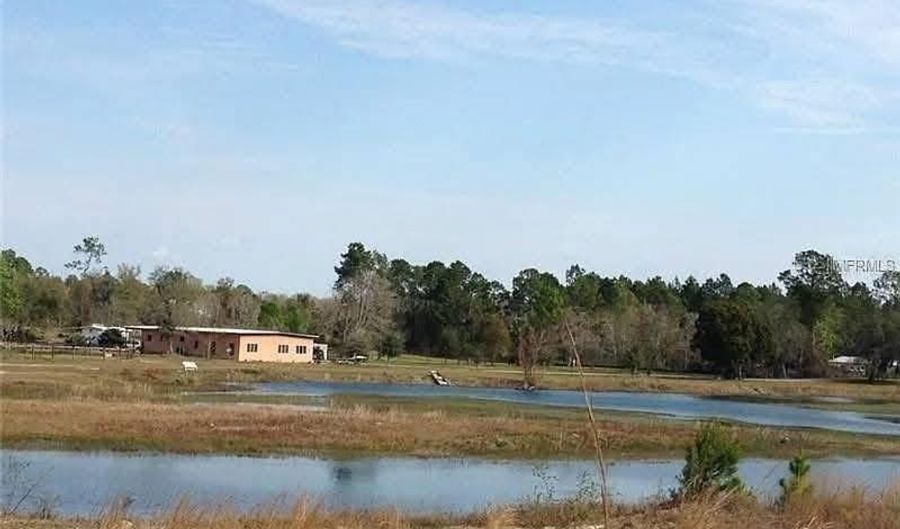 54523 ASTOR TRANSFER STATION Rd, Astor, FL 32102 - 2 Beds, 2 Bath