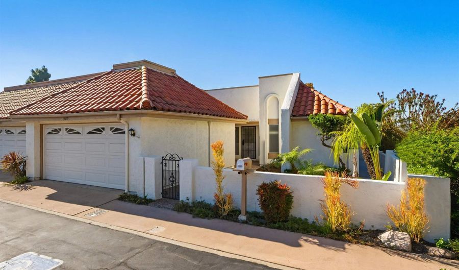 3579 Twilight Ln, Oceanside, CA 92056 - 2 Beds, 2 Bath