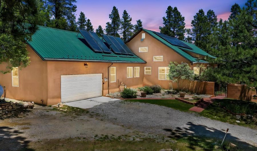 39 Martin Luther King Blvd, Angel Fire, NM 87110 - 3 Beds, 4 Bath