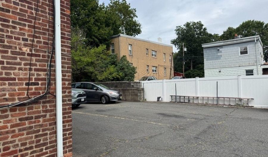 78-80 Carmer Ave, Belleville, NJ 07109 - 2 Beds, 1 Bath