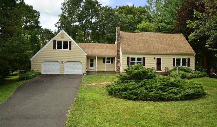 18 Arnold Dr, Tolland, CT 06084 - 5 Beds, 2 Bath