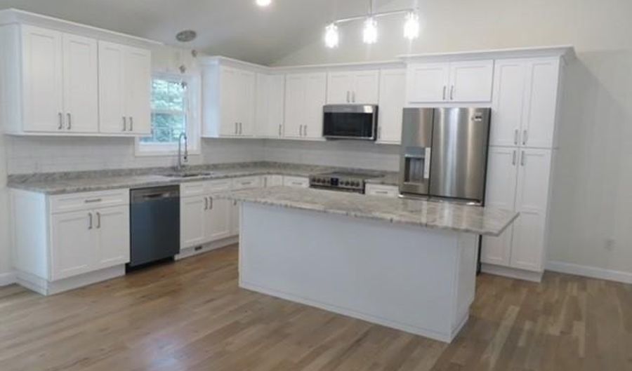 139 Leo Ave, North Providence, RI 02904 - 3 Beds, 3 Bath