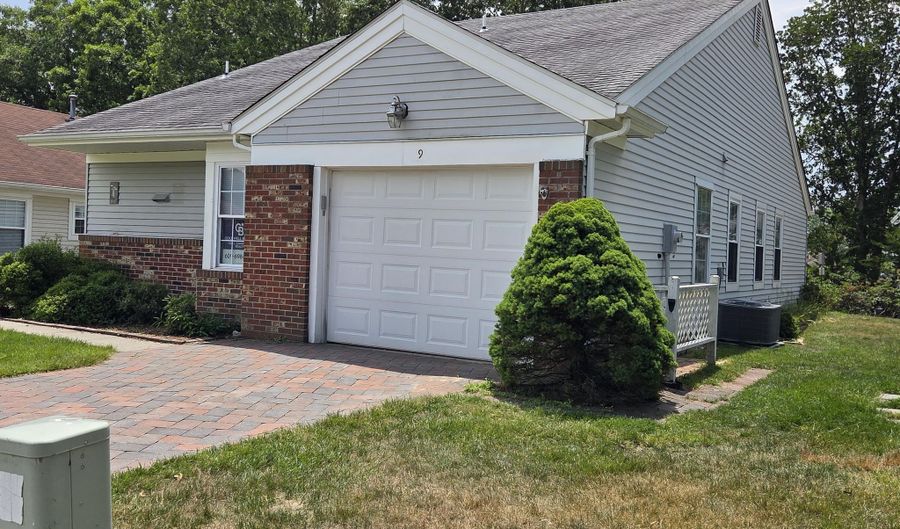 9 Dove Tree Ct, Barnegat, NJ 08005 - 2 Beds, 2 Bath