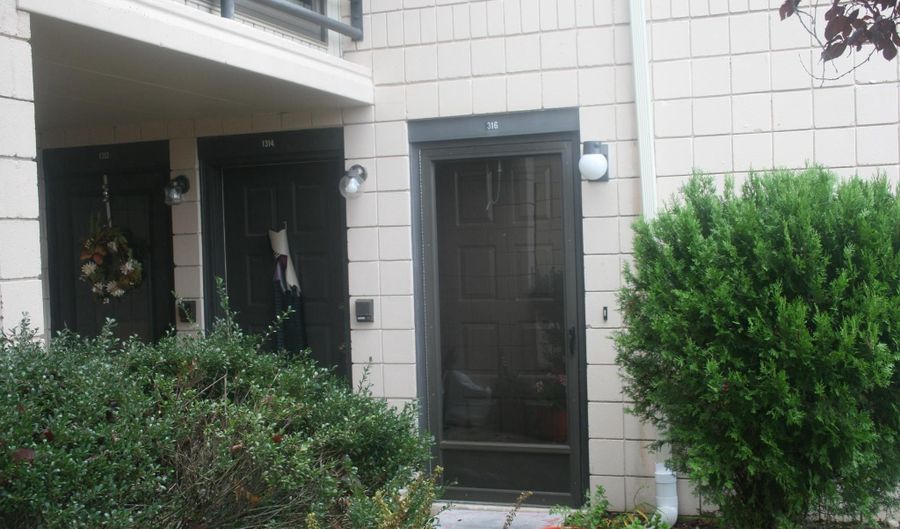 1316 AFTON Ct, Dover, DE 19904 - 2 Beds, 1 Bath