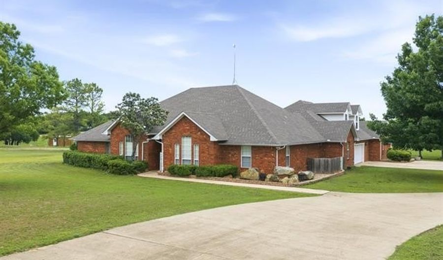 4358 Kings Rd, Ardmore, OK 73401 - 4 Beds, 4 Bath