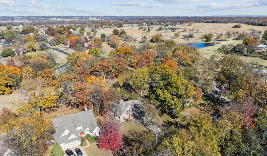 451868 Point O'Woods Cir, Afton, OK 74331 - 3 Beds, 3 Bath