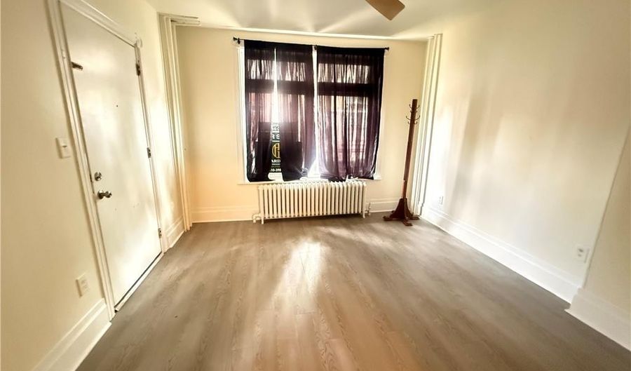 204 N 9th St 1, Allentown, PA 18102 - 1 Beds, 1 Bath
