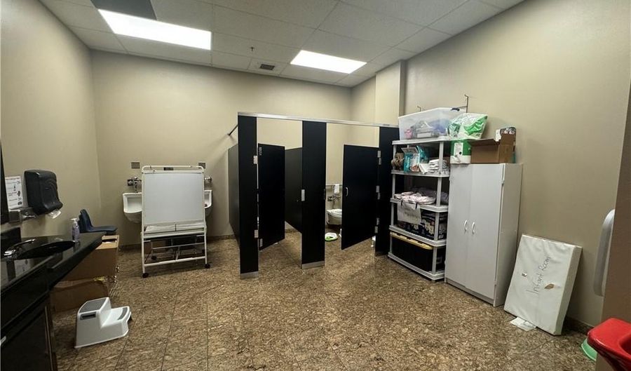 1705 S Walton Blvd, Bentonville, AR 72712 - 0 Beds, 0 Bath