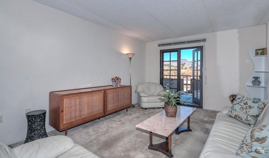 7402 E CAREFREE Dr 214, Carefree, AZ 85377 - 2 Beds, 2 Bath