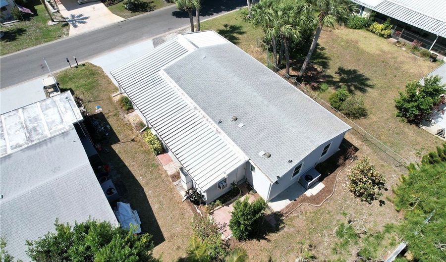 492 Marlin Cir, Barefoot Bay, FL 32976 - 2 Beds, 2 Bath