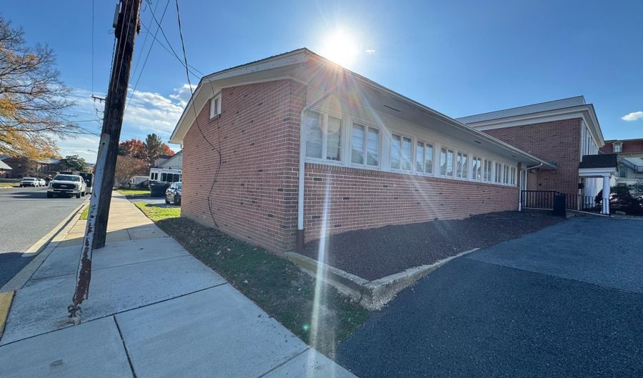 30 E DIVISION St, Dover, DE 19901 - 0 Beds, 0 Bath