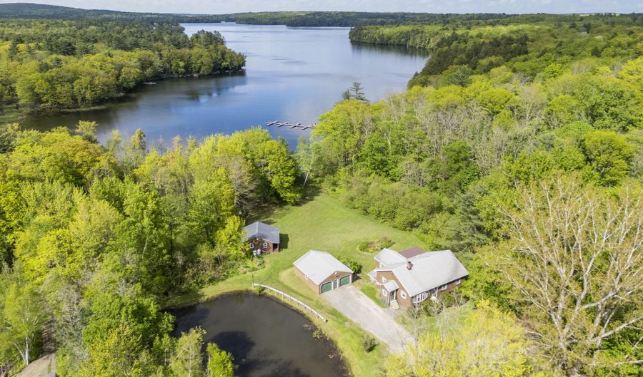 117 Taylor Woods Rd, Belgrade, ME 04917 - 5 Beds, 3 Bath