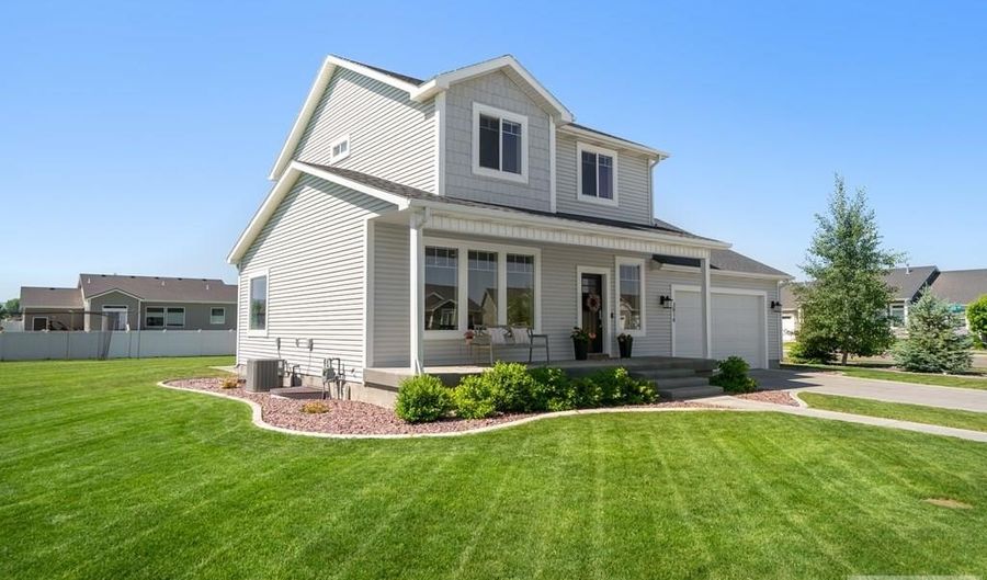 3814 Hazelwood Way, Ammon, ID 83406 - 5 Beds, 4 Bath