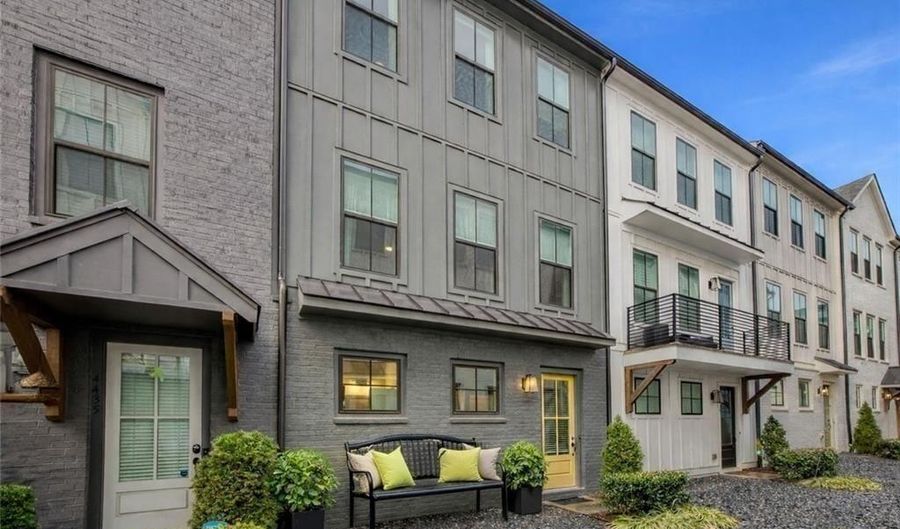 4437 Buckley Way NE, Atlanta, GA 30342 - 2 Beds, 3 Bath