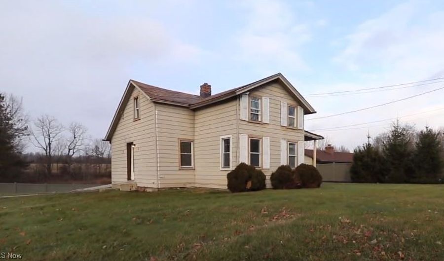 5860 Kirk Rd, Canfield, OH 44406 - 4 Beds, 1 Bath