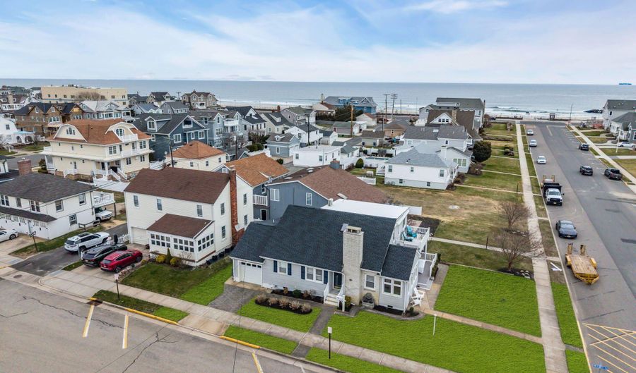 200 1st Ave, Avon By The Sea, NJ 07717 - 3 Beds, 3 Bath