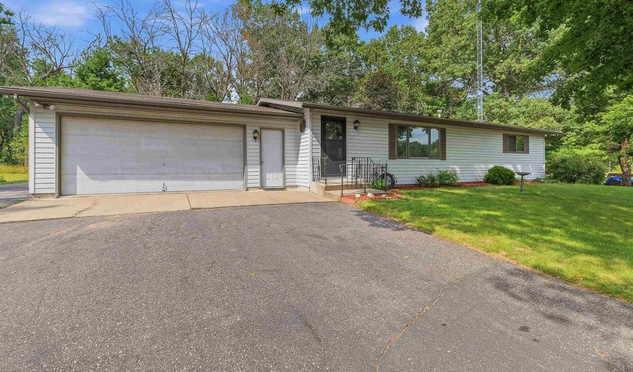 1904 DAKOTA Ct, Arkdale, WI 54613 - 2 Beds, 2 Bath