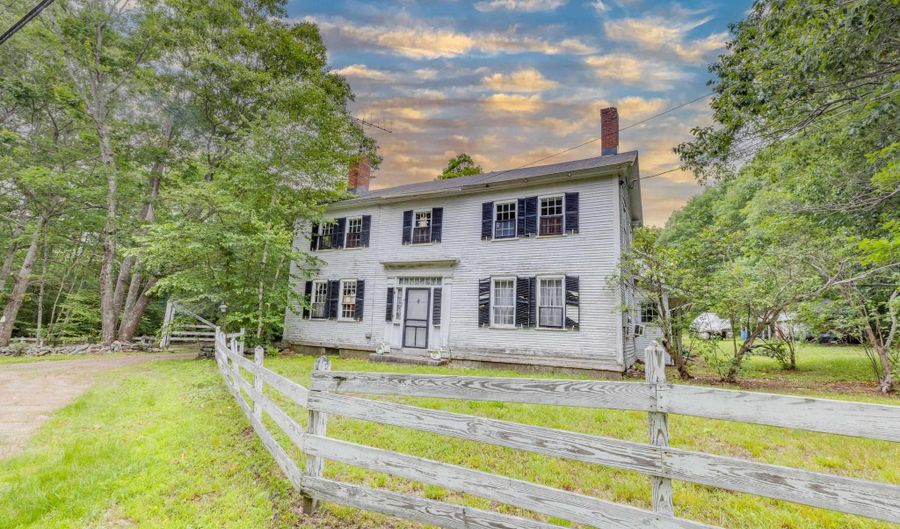 314 Dane Rd, Center Harbor, NH 03226 - 5 Beds, 3 Bath