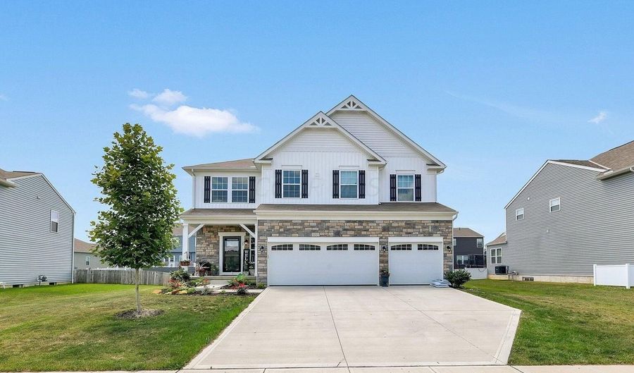 20 Thoreau Dr, Ashville, OH 43103 - 4 Beds, 4 Bath