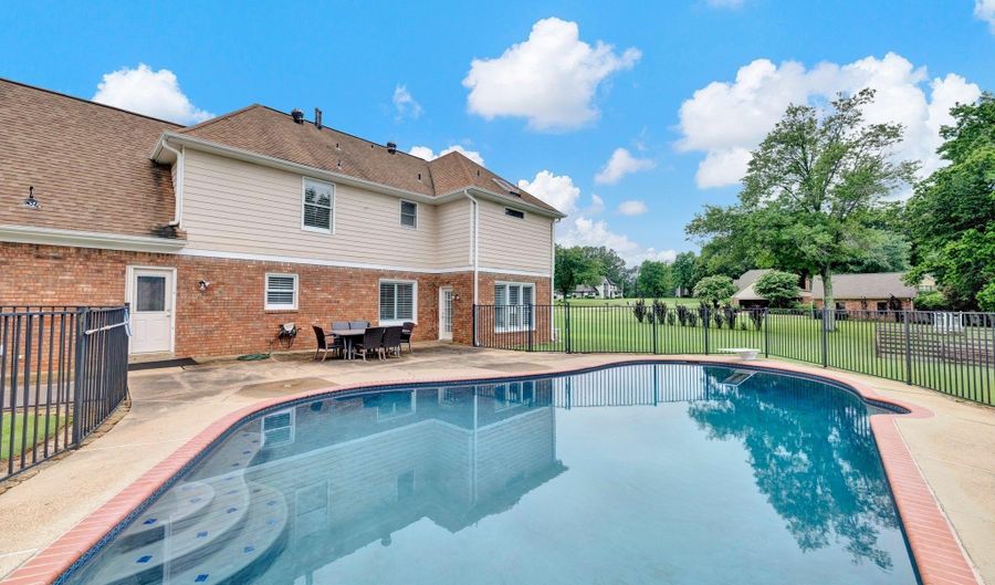 4050 HIGH Plns, Bartlett, TN 38135 - 4 Beds, 3 Bath