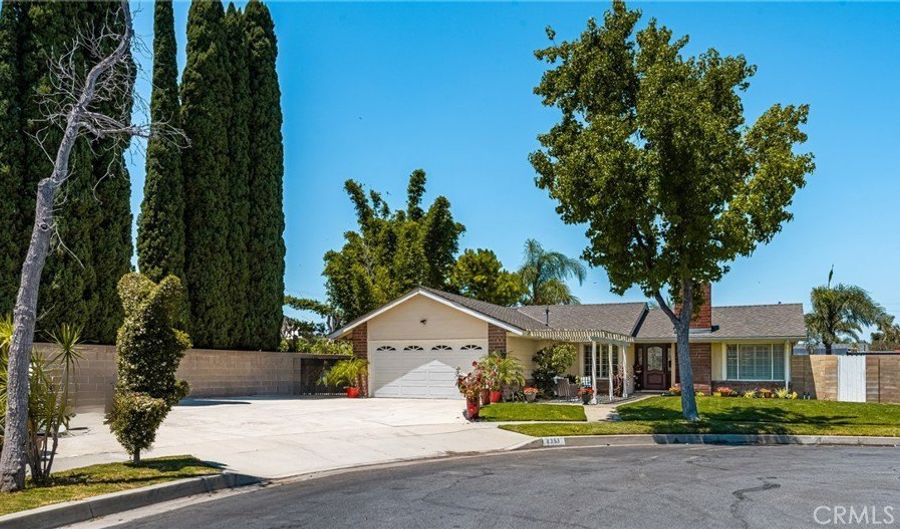 4353 E Bluewater Cir, Anaheim, CA 92807 - 4 Beds, 2 Bath