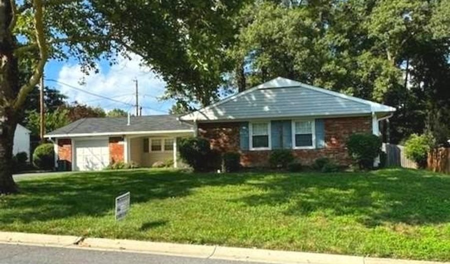13310 YARLAND Ln, Bowie, MD 20715 - 3 Beds, 2 Bath