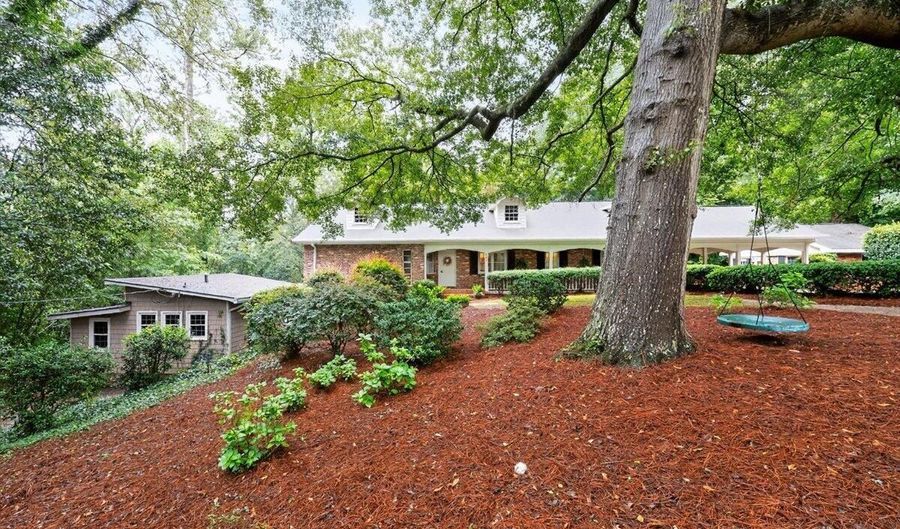 447 Bonnie Dr, Macon, GA 31204 - 4 Beds, 3 Bath