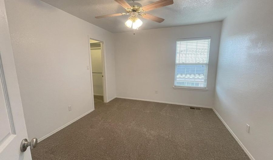 5555 Mansfield Pl NW, Albuquerque, NM 87114 - 5 Beds, 3 Bath