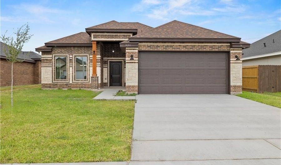 921 Brooks Dr, Alton, TX 78573 - 3 Beds, 3 Bath