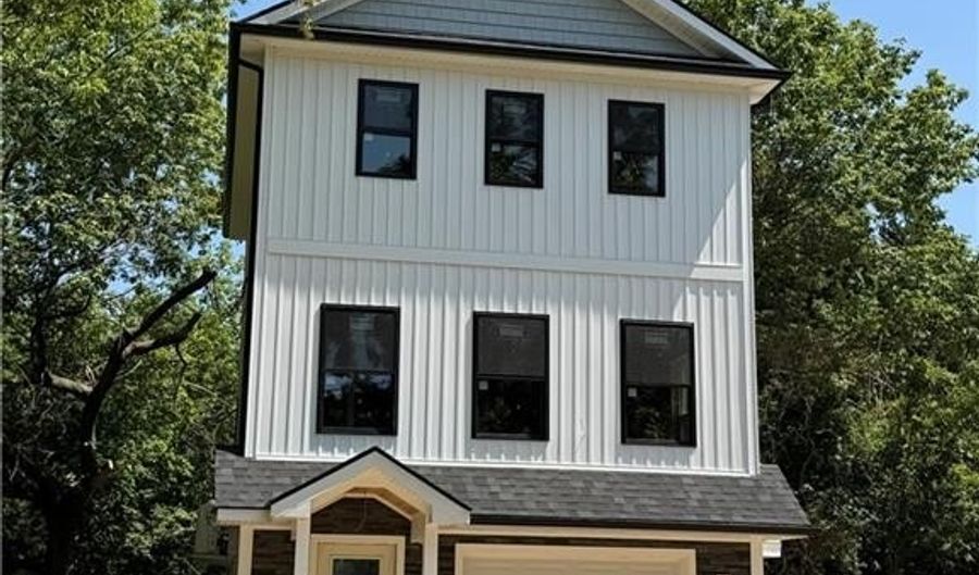 135 Old Mill Blvd, Warwick, RI 02889 - 3 Beds, 2 Bath