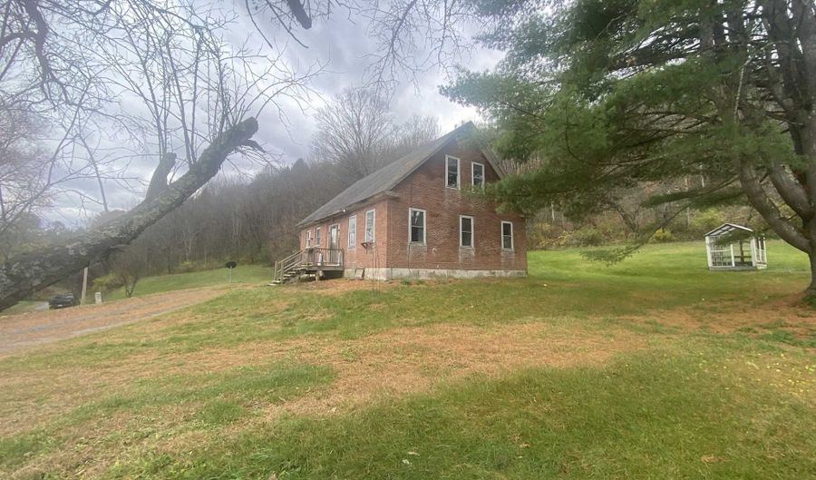 176 Store Hill Rd, Bethel, VT 05032 - 3 Beds, 1 Bath