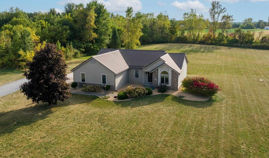 3332 County Road 46A Rd, Auburn, IN 46706 - 3 Beds, 3 Bath