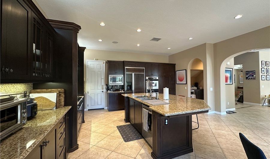 10 Prescott, Aliso Viejo, CA 92656 - 4 Beds, 3 Bath