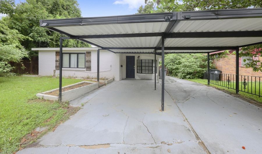 3845 Plum Broque Dr, Baton Rouge, LA 70808 - 3 Beds, 1 Bath