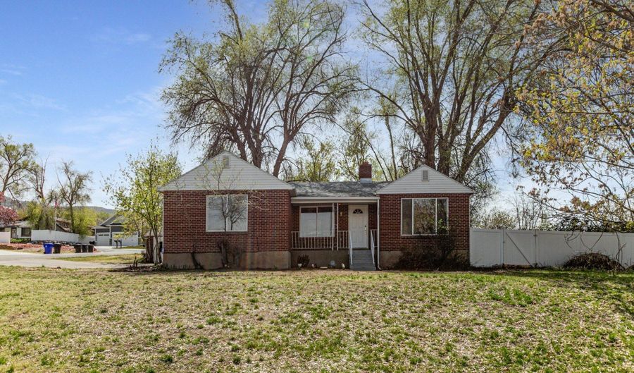 117 W 3000 S, Bountiful, UT 84010 - 4 Beds, 1 Bath
