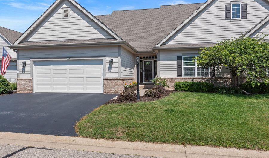 420 Cobblestone Ct, Slinger, WI 53086 - 3 Beds, 3 Bath