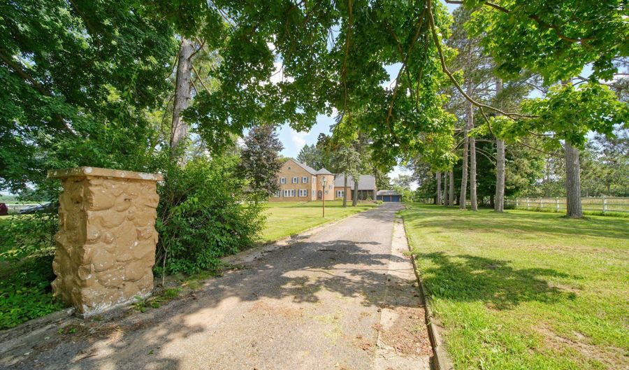 7295 N Gibbs Rd, Albion, MI 49224 - 5 Beds, 3 Bath