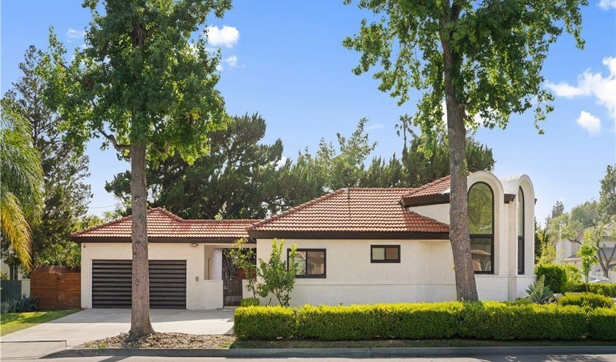 54 E Rodell, Arcadia, CA 91006 - 4 Beds, 2 Bath
