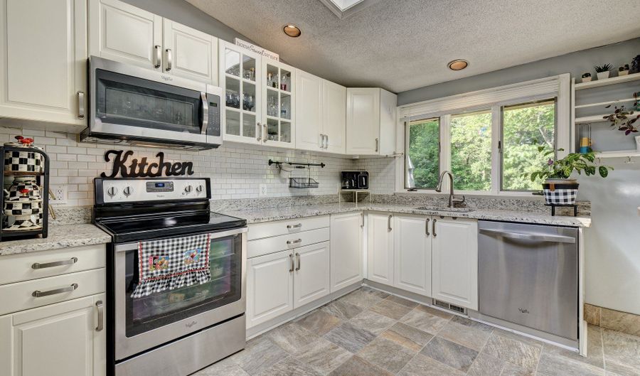 681 Stevens St, Bristol, CT 06010 - 3 Beds, 2 Bath