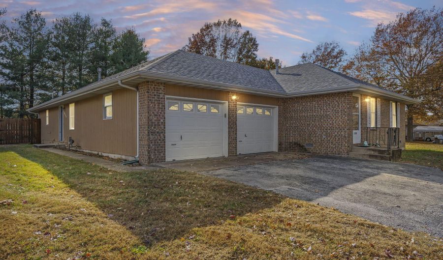 1006 Baretta Ct, Aurora, MO 65605 - 3 Beds, 0 Bath