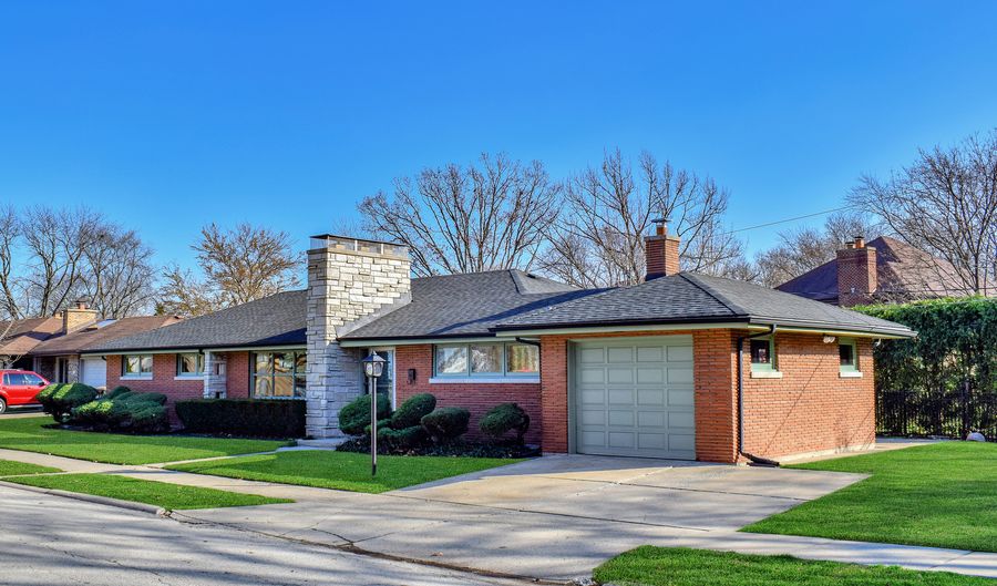 1401 Park Ridge Blvd, Park Ridge, IL 60068 - 3 Beds, 2 Bath