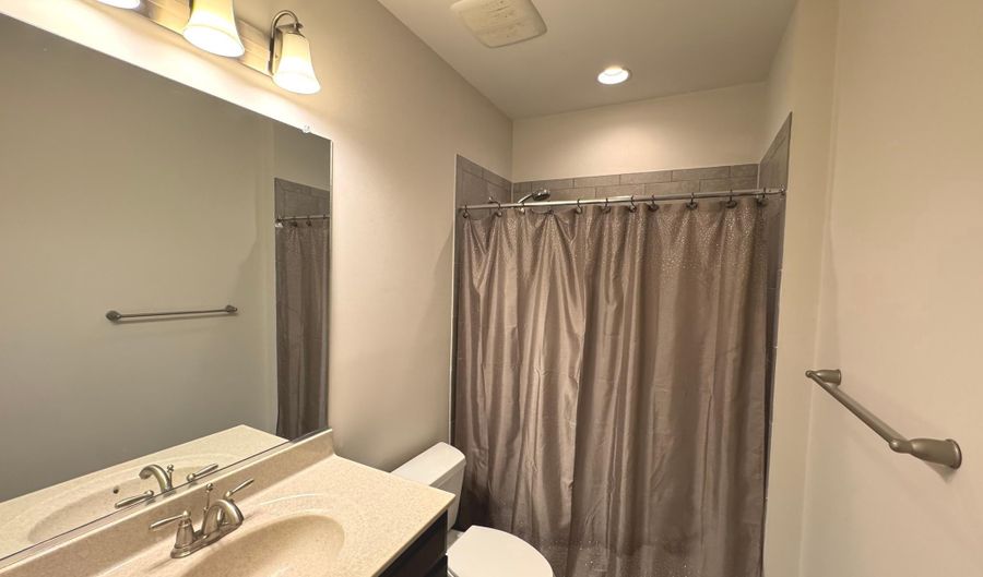 24814 BARRINGTON GROVE Ct, Aldie, VA 20105 - 5 Beds, 5 Bath