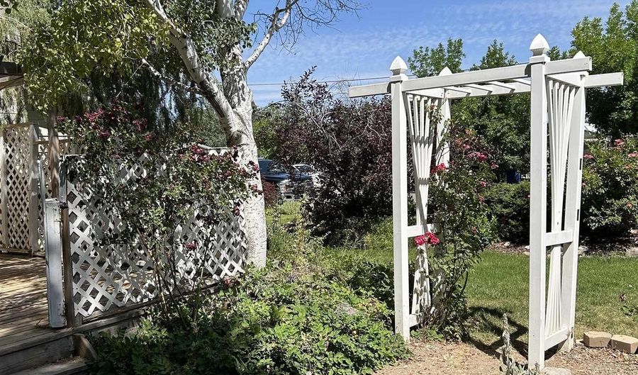 2901 Almo Ave, Burley, ID 83318 - 4 Beds, 1 Bath