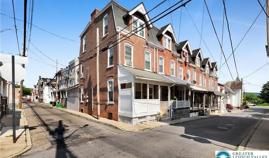 23 S Poplar St, Allentown, PA 18102 - 4 Beds, 1 Bath