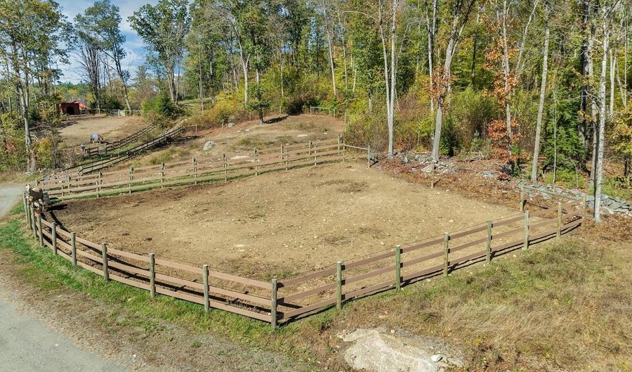 484 Old Swanzey Rd, Chesterfield, NH 03462 - 3 Beds, 2 Bath