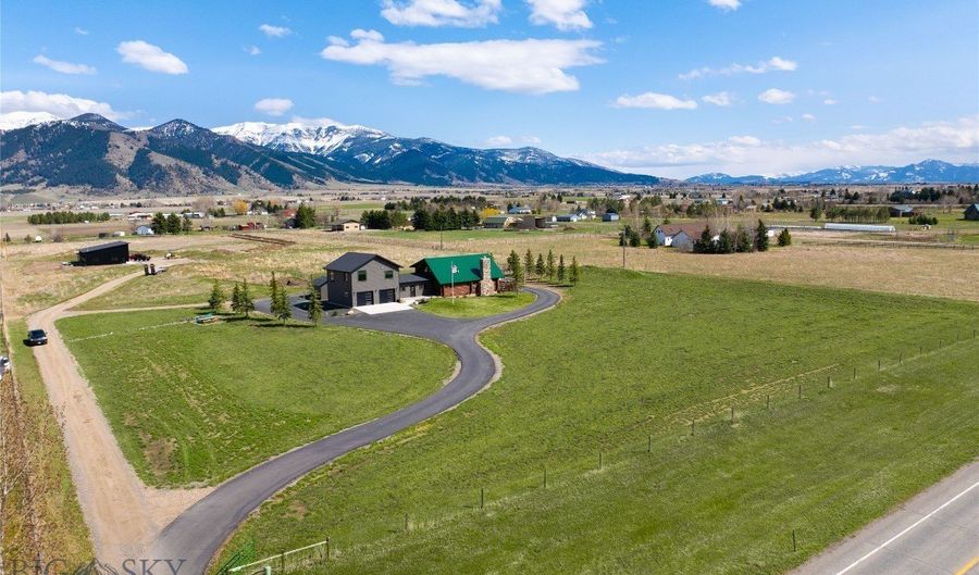 7550 7560 Springhill Rd, Belgrade, MT 59714 - 3 Beds, 3 Bath