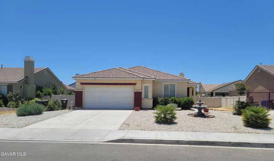 11819 Maywood St, Adelanto, CA 92301 - 3 Beds, 2 Bath